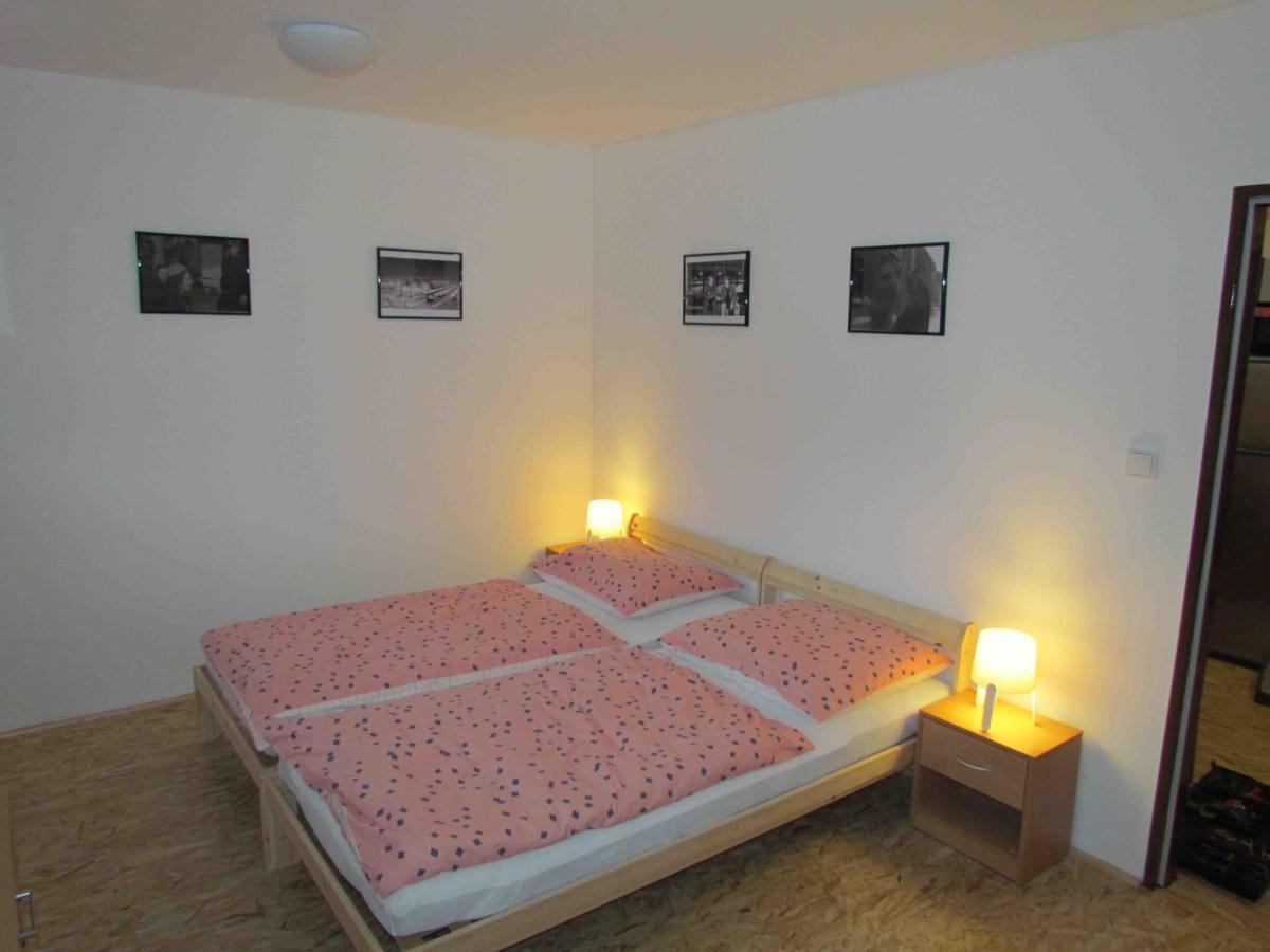 Dopravna Alzbetin Aparthotel Železná Ruda Kültér fotó
