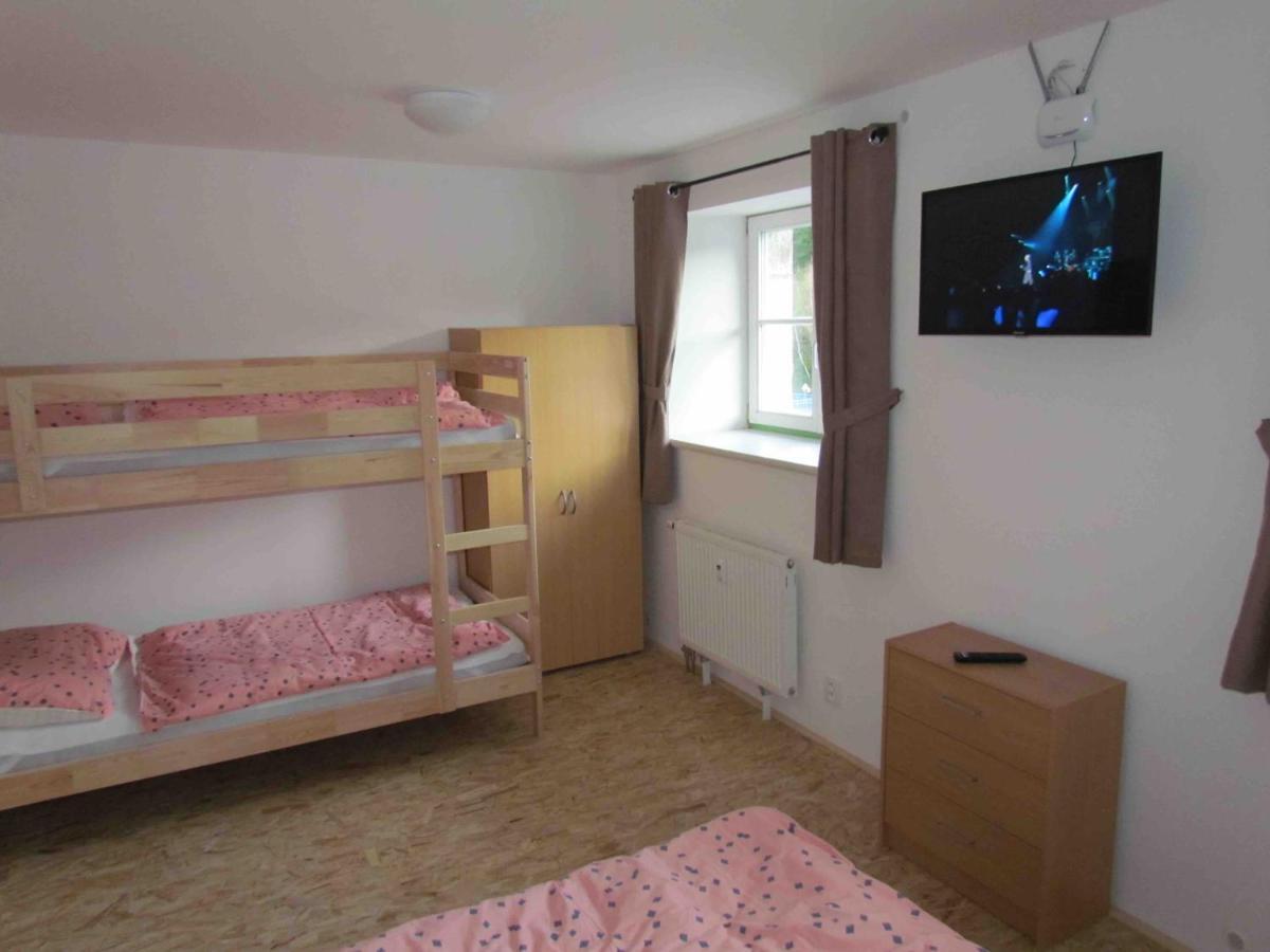 Dopravna Alzbetin Aparthotel Železná Ruda Kültér fotó