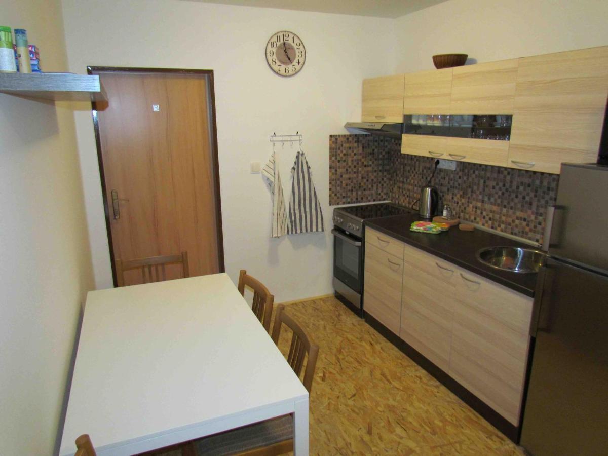 Dopravna Alzbetin Aparthotel Železná Ruda Kültér fotó