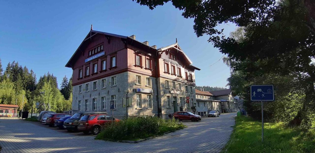 Dopravna Alzbetin Aparthotel Železná Ruda Kültér fotó